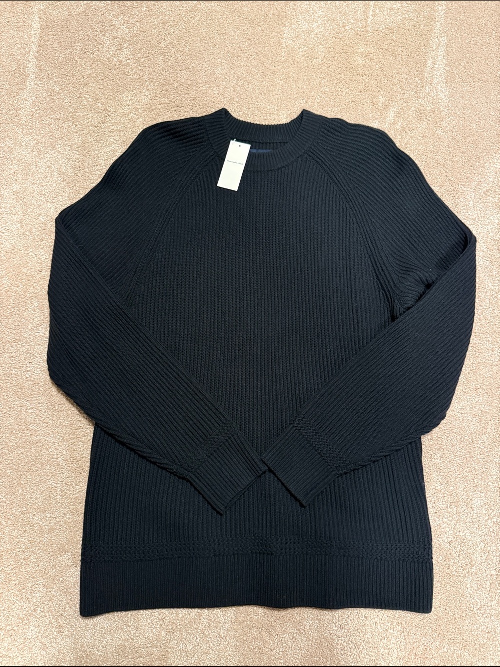 Abercrombie & Fitch Men's Black Ribbed Crewneck Sweater